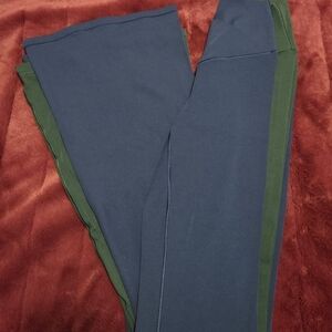 SET of Aerie Offline Flare Leggings in Royal Navy and Mystical Green XS R